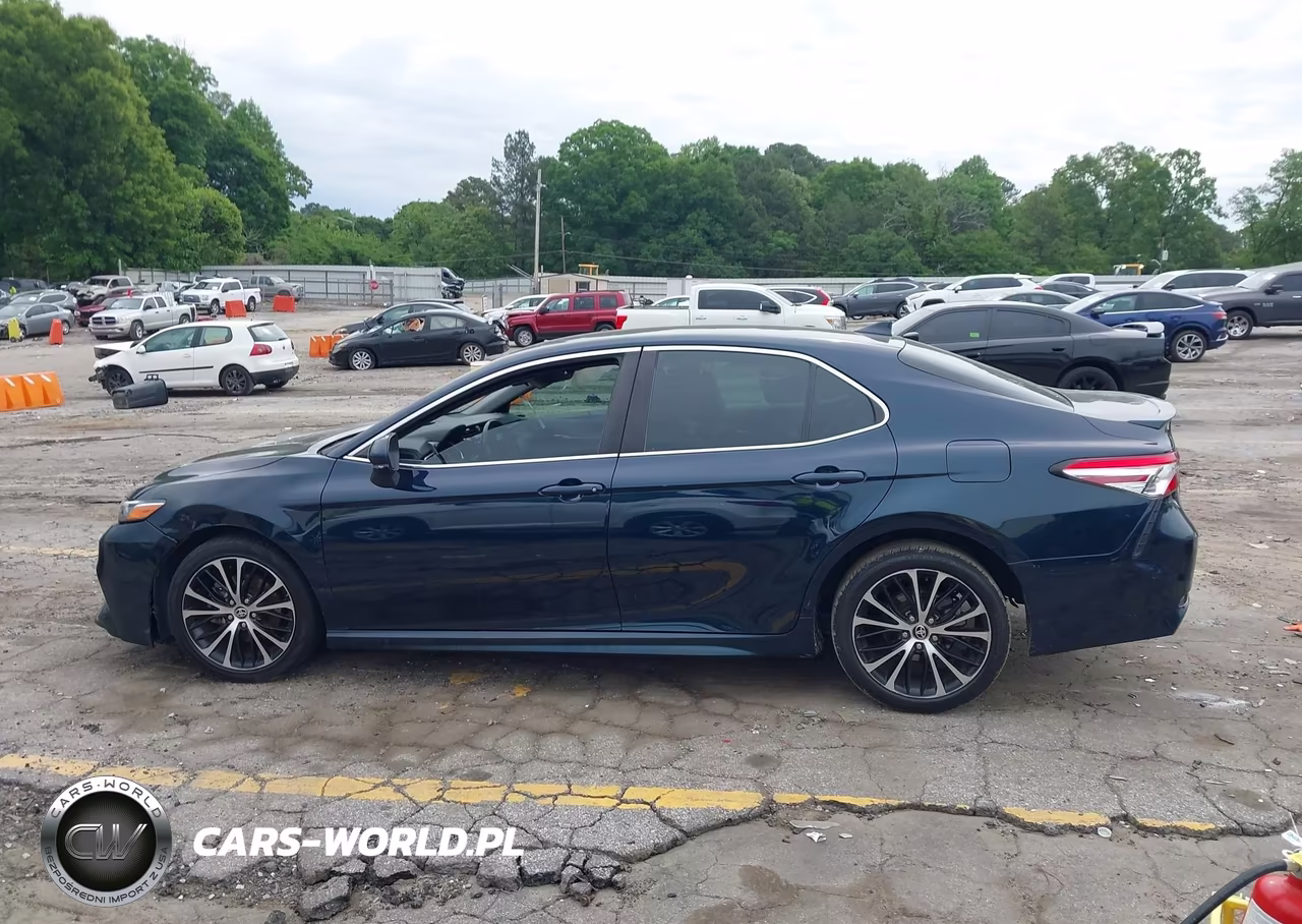 2020 Toyota Camry Se VIN:4T1G11AK3LU501796 - 14