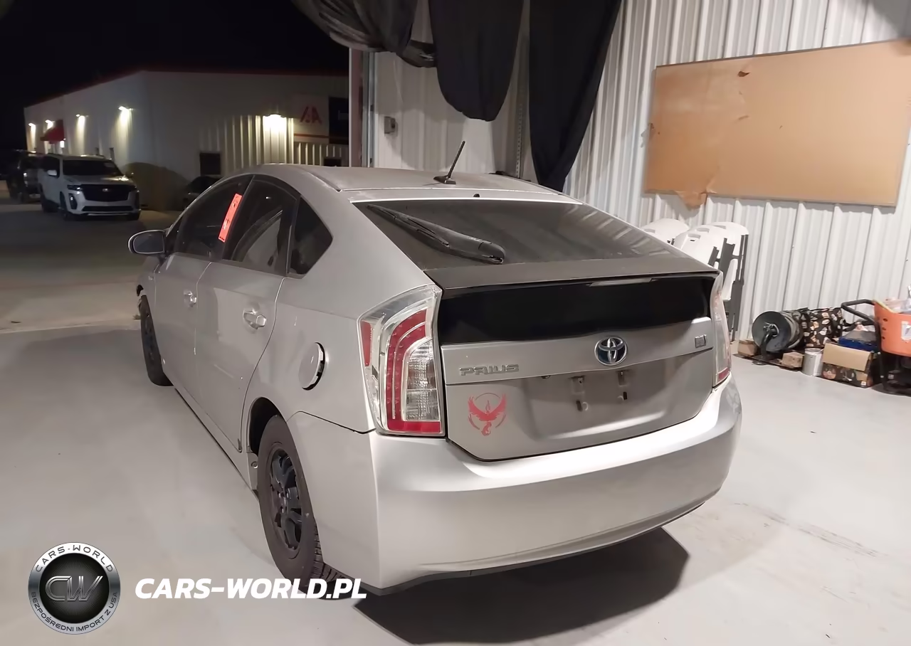 2013 Toyota Prius Three VIN:JTDKN3DU4D5593704 - 3