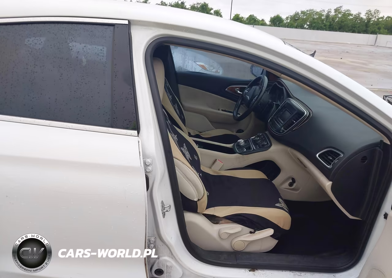 2015 Chrysler 200 Limited VIN:1C3CCCAB3FN653072 - 5