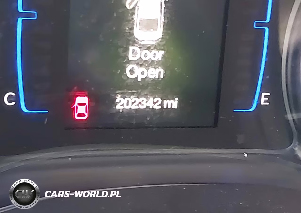 2015 Chrysler 200 Limited VIN:1C3CCCAB3FN653072 - 7