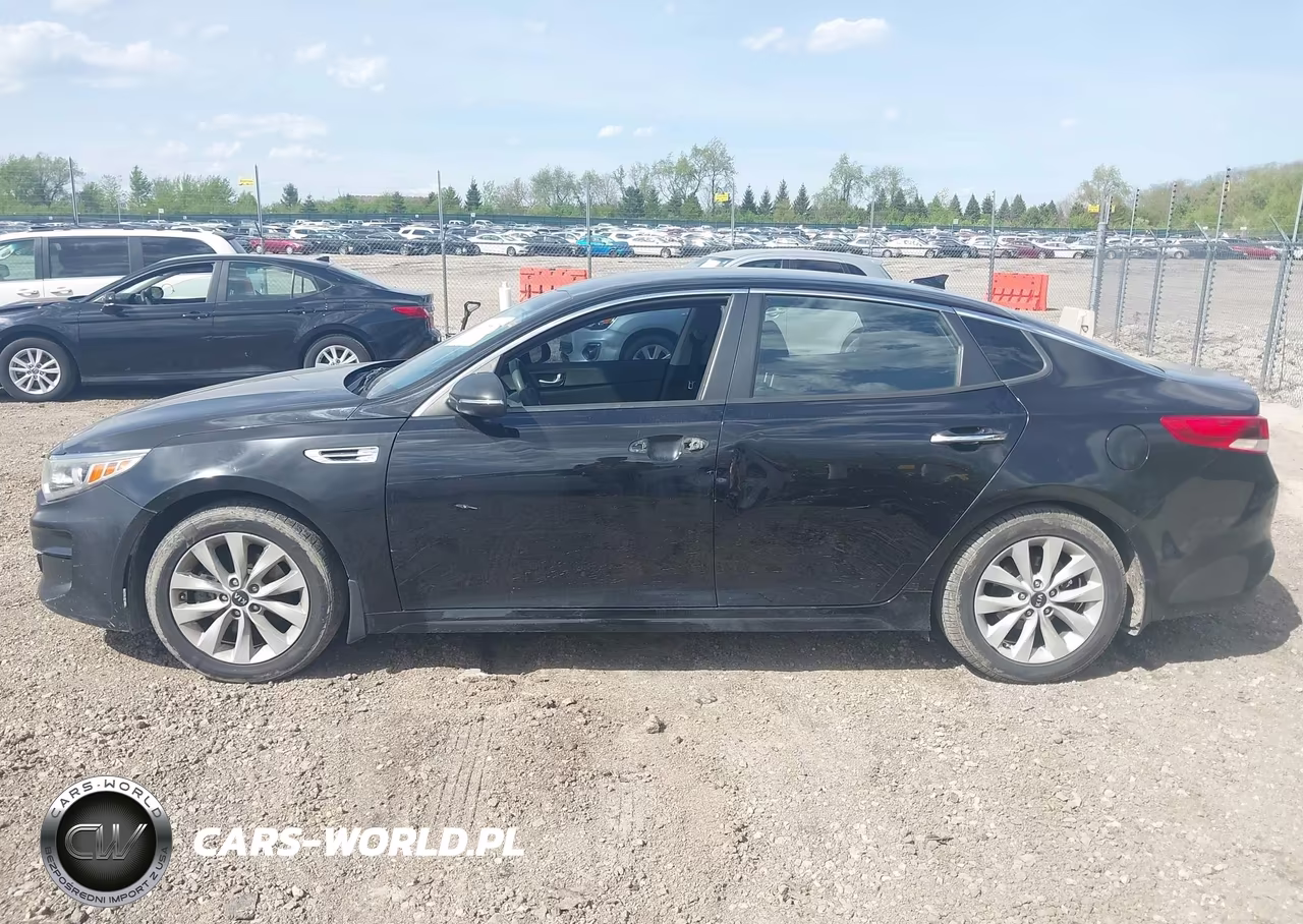 2018 Kia Optima Lx VIN:5XXGT4L37JG263881 - 14