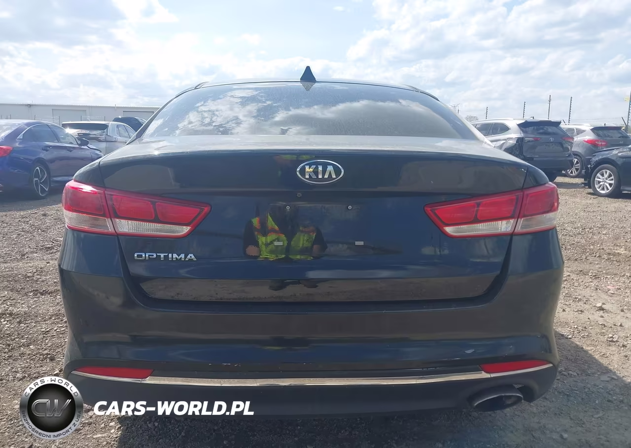 2018 Kia Optima Lx VIN:5XXGT4L37JG263881 - 16