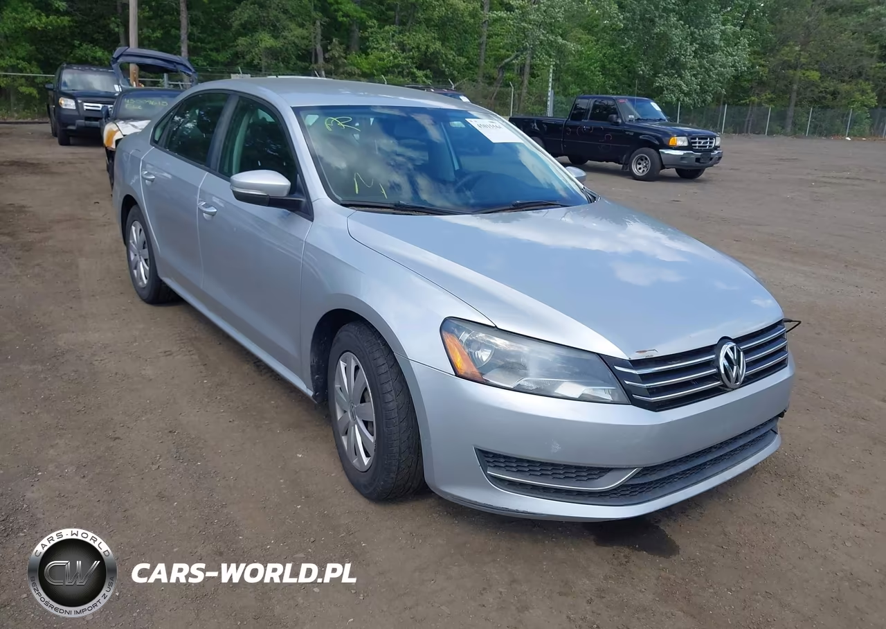 2013 Volkswagen Passat 2.5L S – zdjęcie 1 z 11