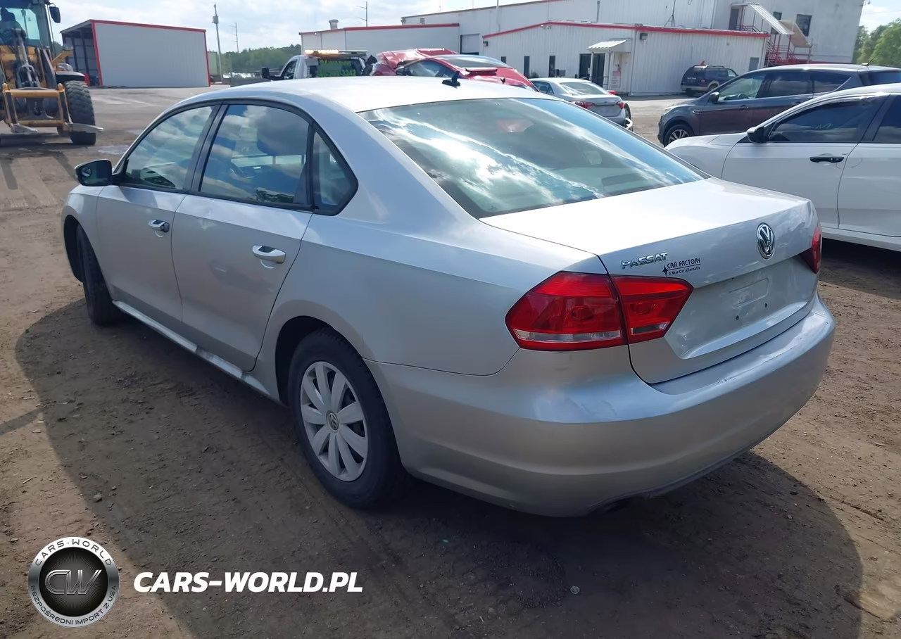 2013 Volkswagen Passat 2.5L S VIN:1VWAP7A30DC072576 - 3