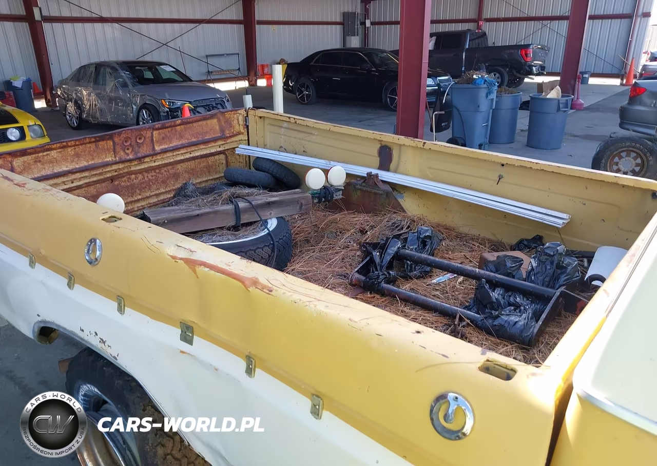 1973 Ford F-250 VIN:F25HRR26742 - 8