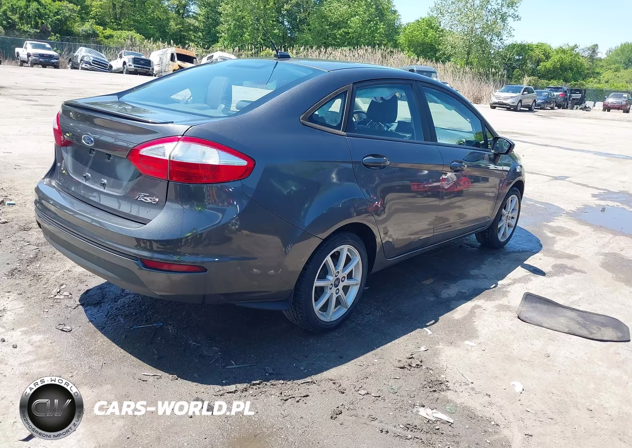 2017 Ford Fiesta Se VIN:3FADP4BJXHM134717 - 4