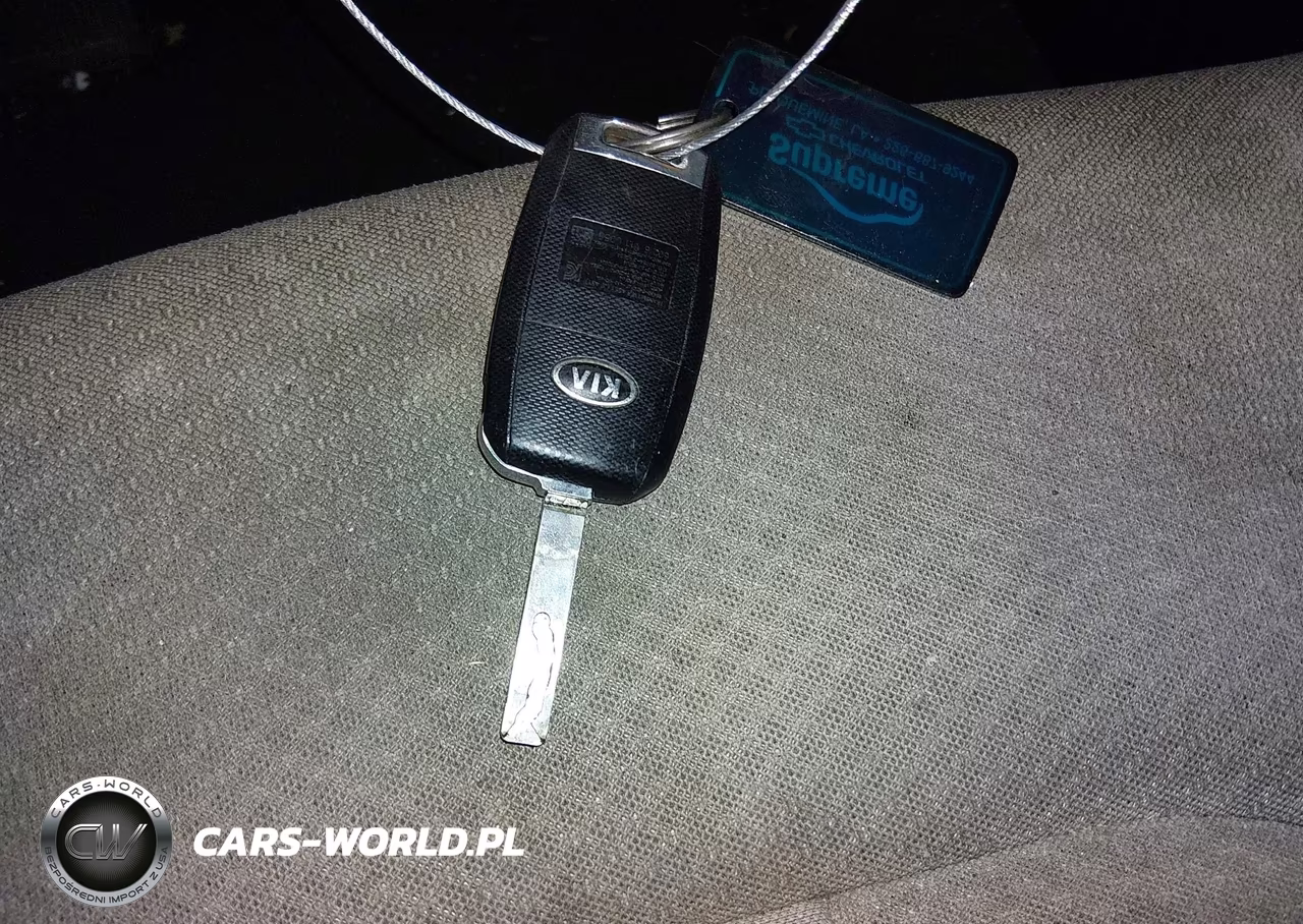 2016 Kia Optima Lx VIN:5XXGT4L38GG050611 - 11