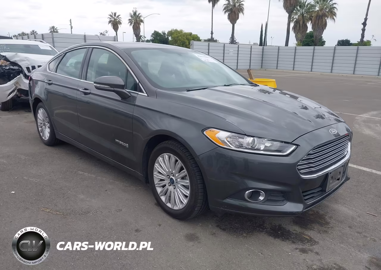 2016 Ford Fusion Hybrid Se