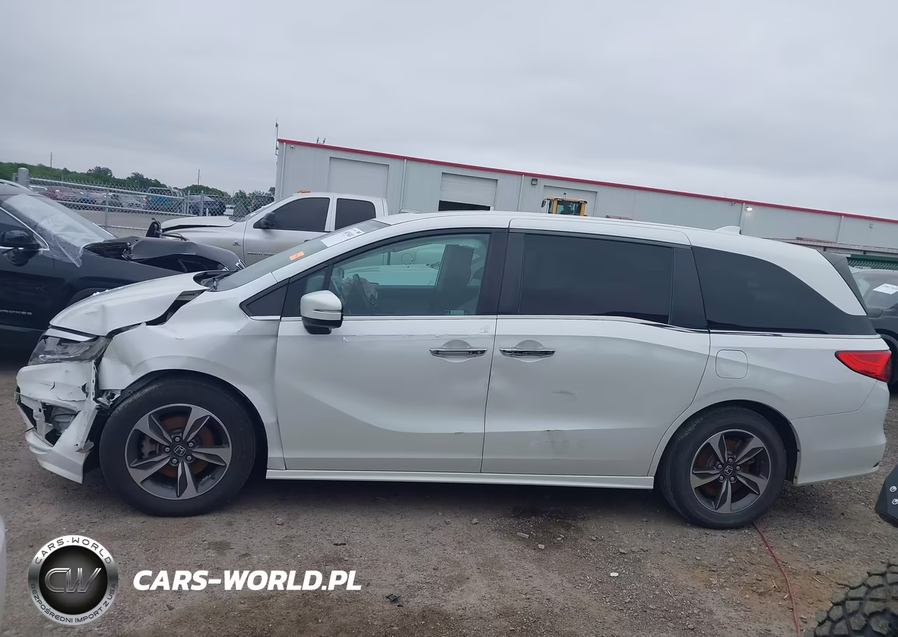2020 Honda Odyssey Touring VIN:5FNRL6H89LB024198 - 13