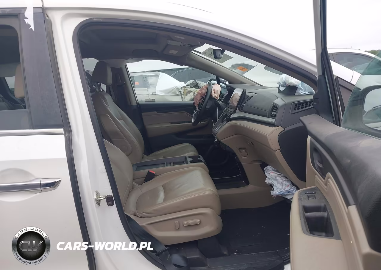 2020 Honda Odyssey Touring VIN:5FNRL6H89LB024198 - 5