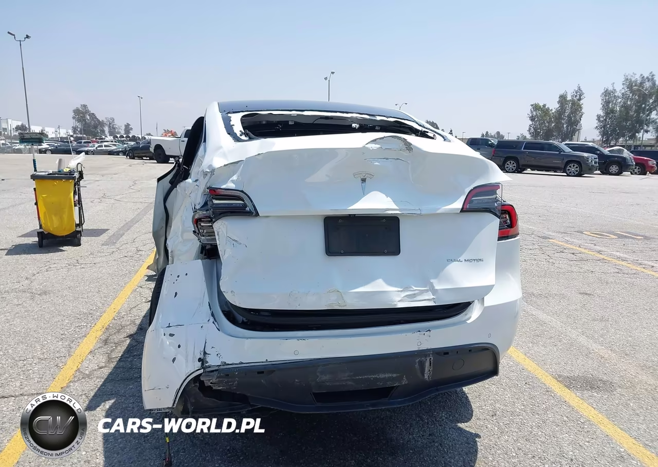 2021 Tesla Model Y Long Range Dual Motor All-Wheel Drive VIN:5YJYGDEE0MF306343 - 15