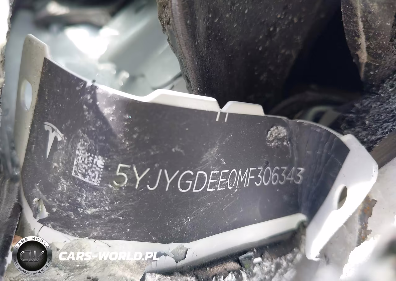 2021 Tesla Model Y Long Range Dual Motor All-Wheel Drive VIN:5YJYGDEE0MF306343 - 9