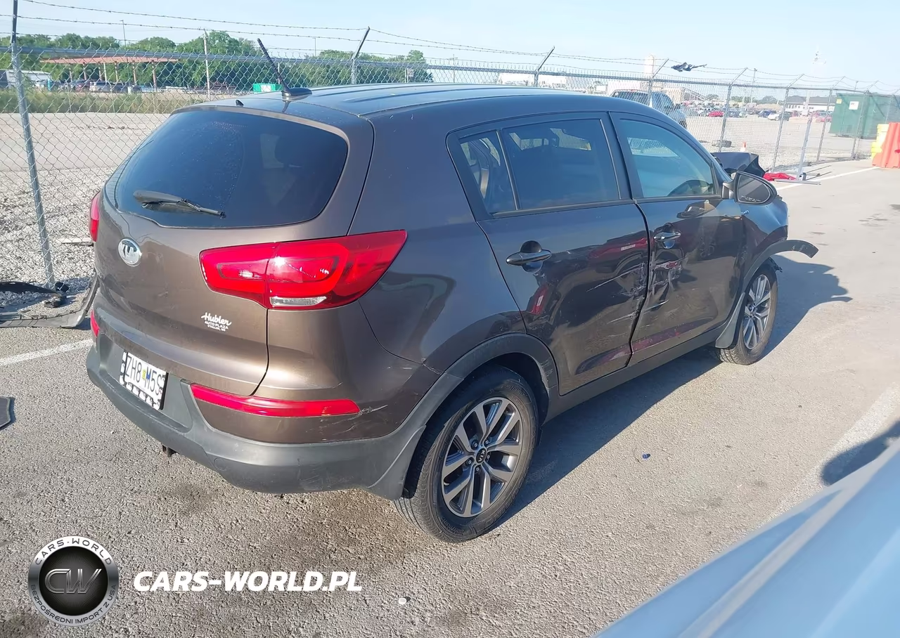 2014 Kia Sportage Lx VIN:KNDPBCAC2E7550124 - 4