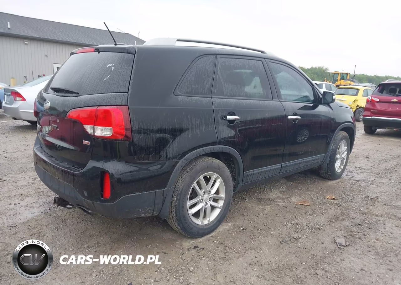 2014 Kia Sorento Lx V6 VIN:5XYKT4A78EG425468 - 4