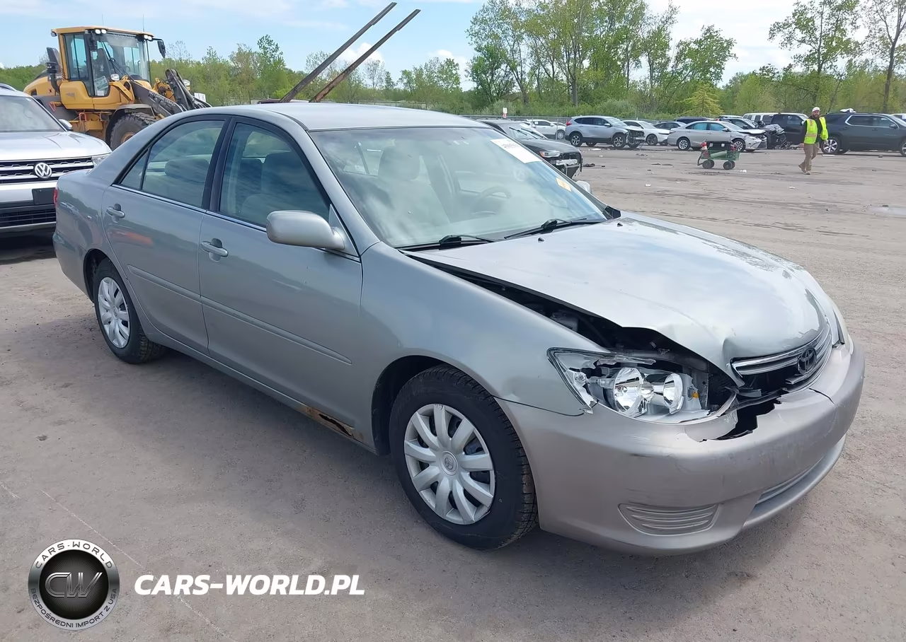 2005 Toyota Camry Le