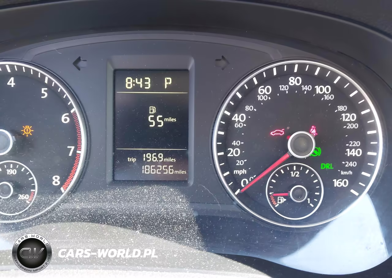 2014 Volkswagen Passat 1.8T Wolfsburg Edition VIN:1VWAT7A38EC084133 - 16