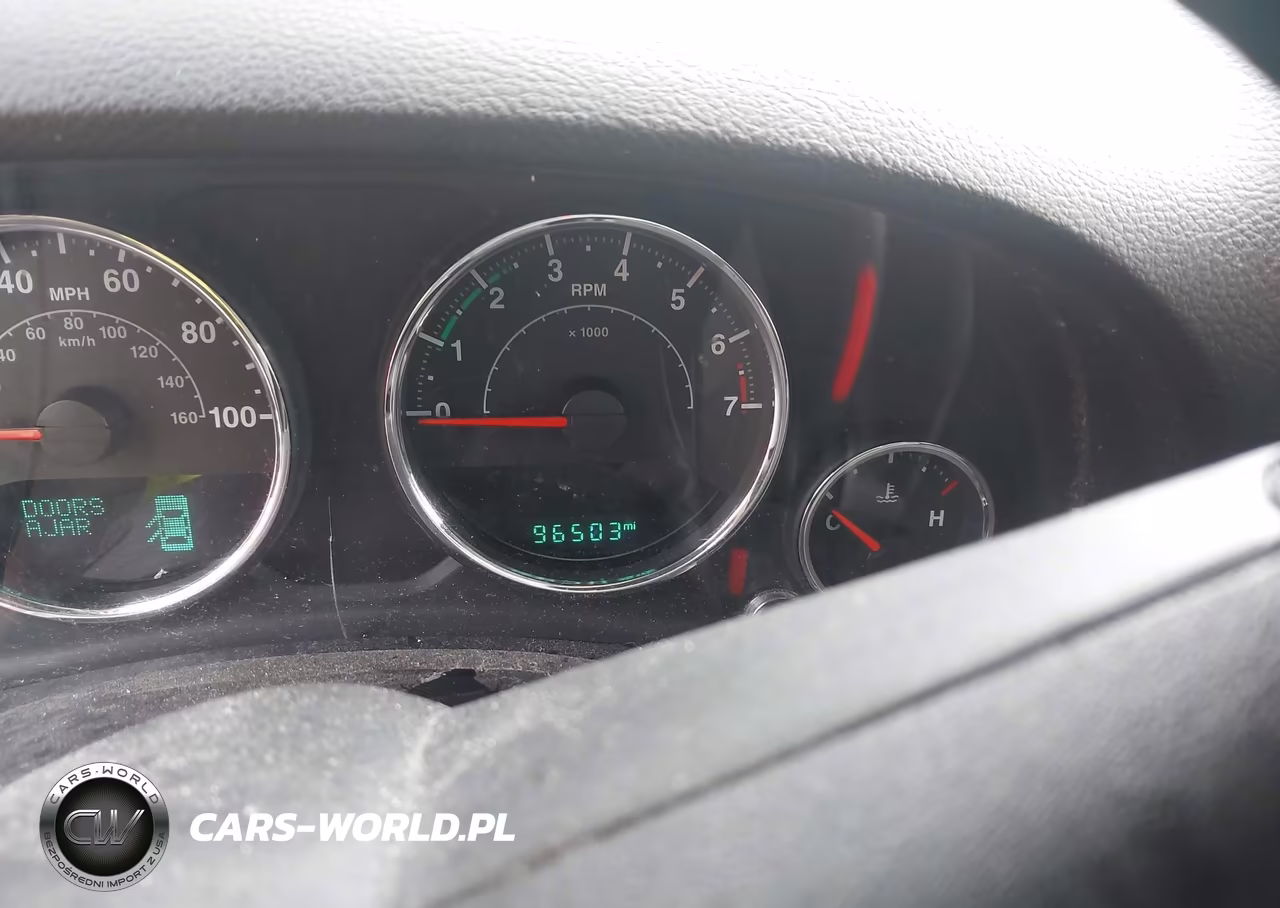 2016 Jeep Wrangler Unlimited Sport VIN:1C4BJWDG2GL141970 - 15