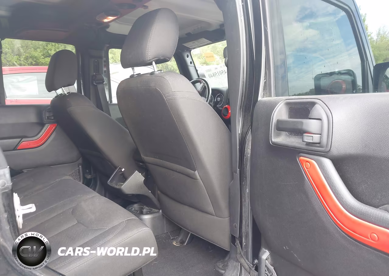 2016 Jeep Wrangler Unlimited Sport VIN:1C4BJWDG2GL141970 - 8