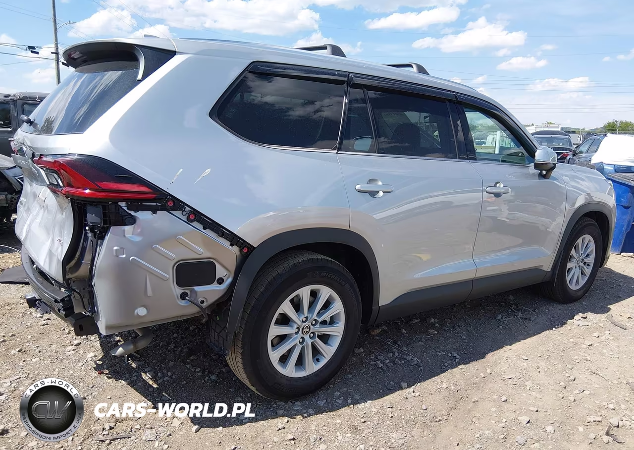 2026 Toyota Grand Highlander Xle VIN:5TDAAAB59TS118694 - 18