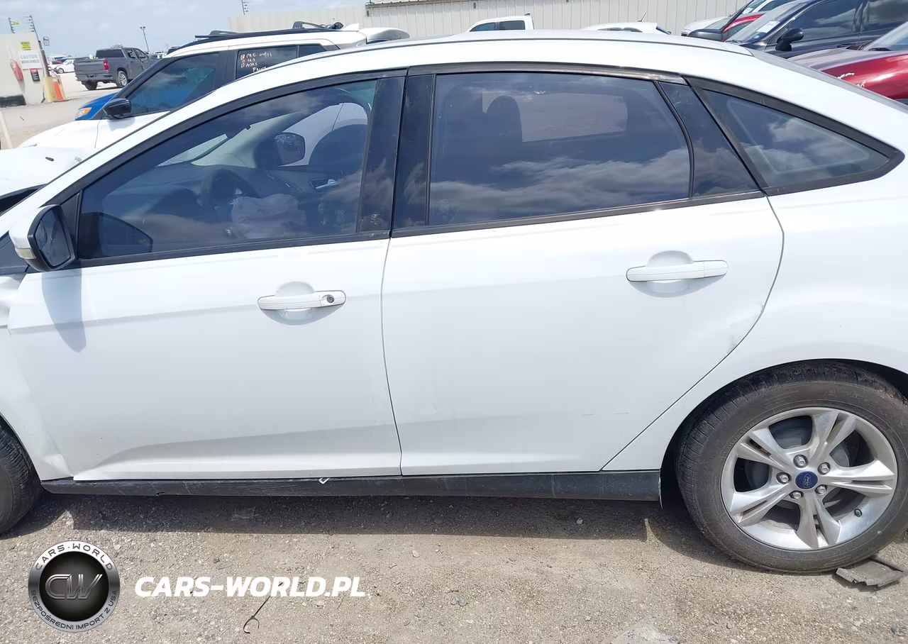 2014 Ford Focus Se VIN:1FADP3F24EL237058 - 15
