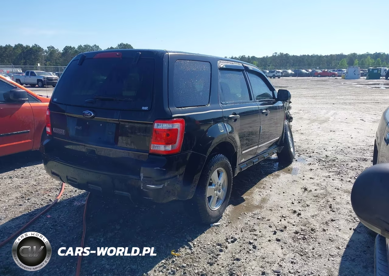 2011 Ford Escape Xlt VIN:1FMCU0D76BKB66437 - 4