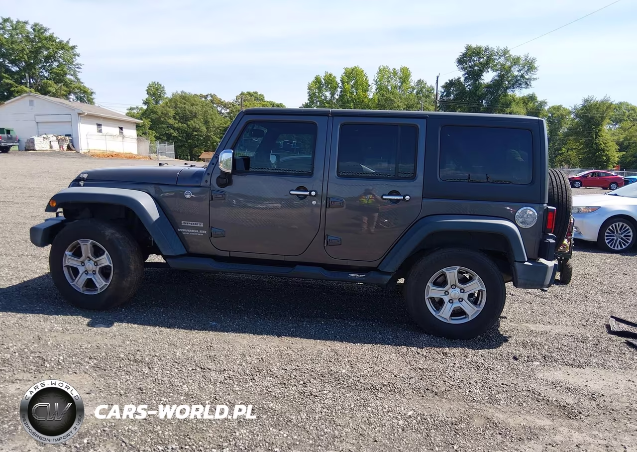 2016 Jeep Wrangler Unlimited Sport VIN:1C4BJWDG2GL221494 - 14