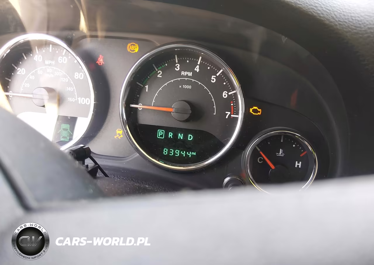 2016 Jeep Wrangler Unlimited Sport VIN:1C4BJWDG2GL221494 - 7