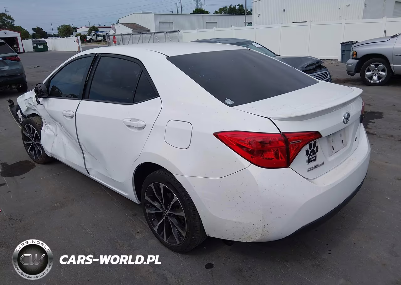 2018 Toyota Corolla Se VIN:2T1BURHE5JC103715 - 3