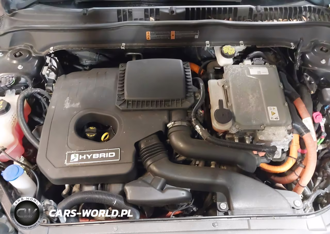 2018 Ford Fusion Hybrid S VIN:3FA6P0UU1JR254357 - 10