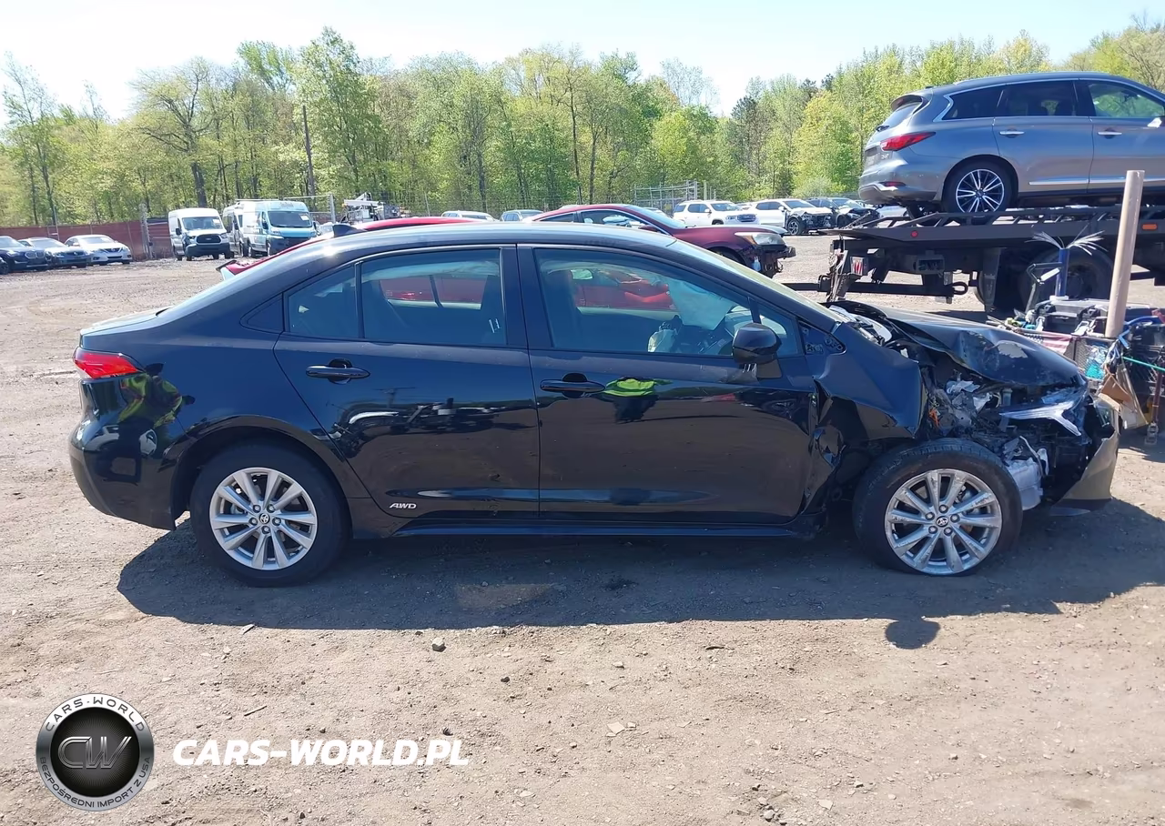 2026 Toyota Corolla Hybrid Hybrid Le VIN:JTDBDMHE6T3027338 - 12