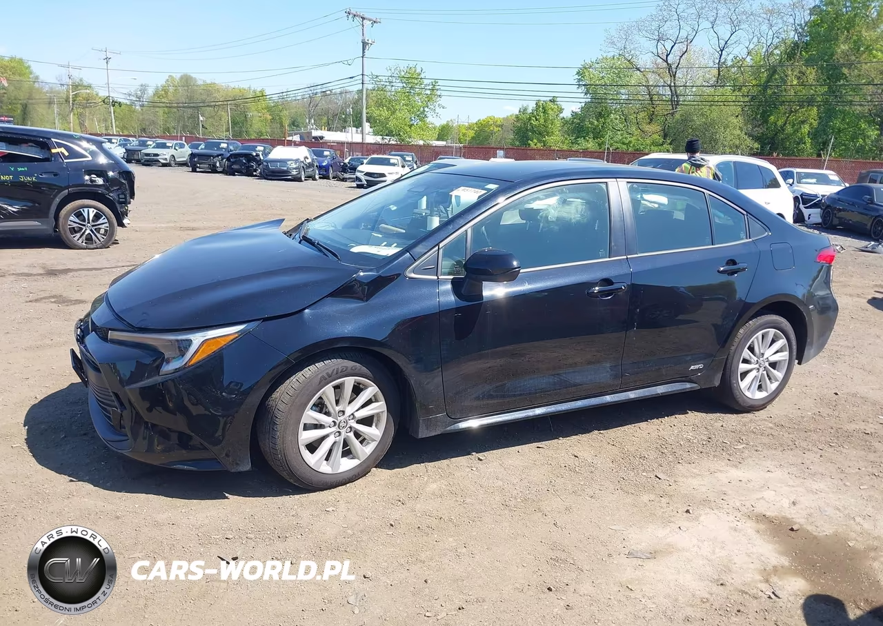 2026 Toyota Corolla Hybrid Hybrid Le VIN:JTDBDMHE6T3027338 - 13