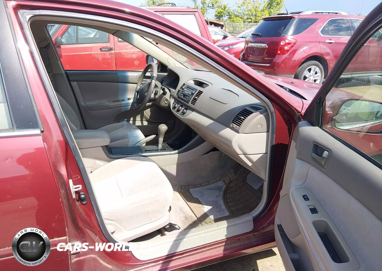2002 Toyota Camry Le VIN:4T1BE32K92U590104 - 5