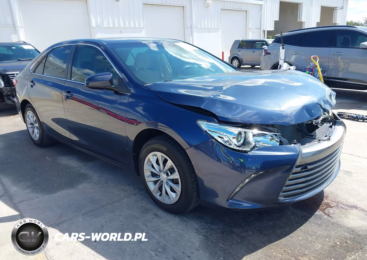 2016 Toyota Camry Le