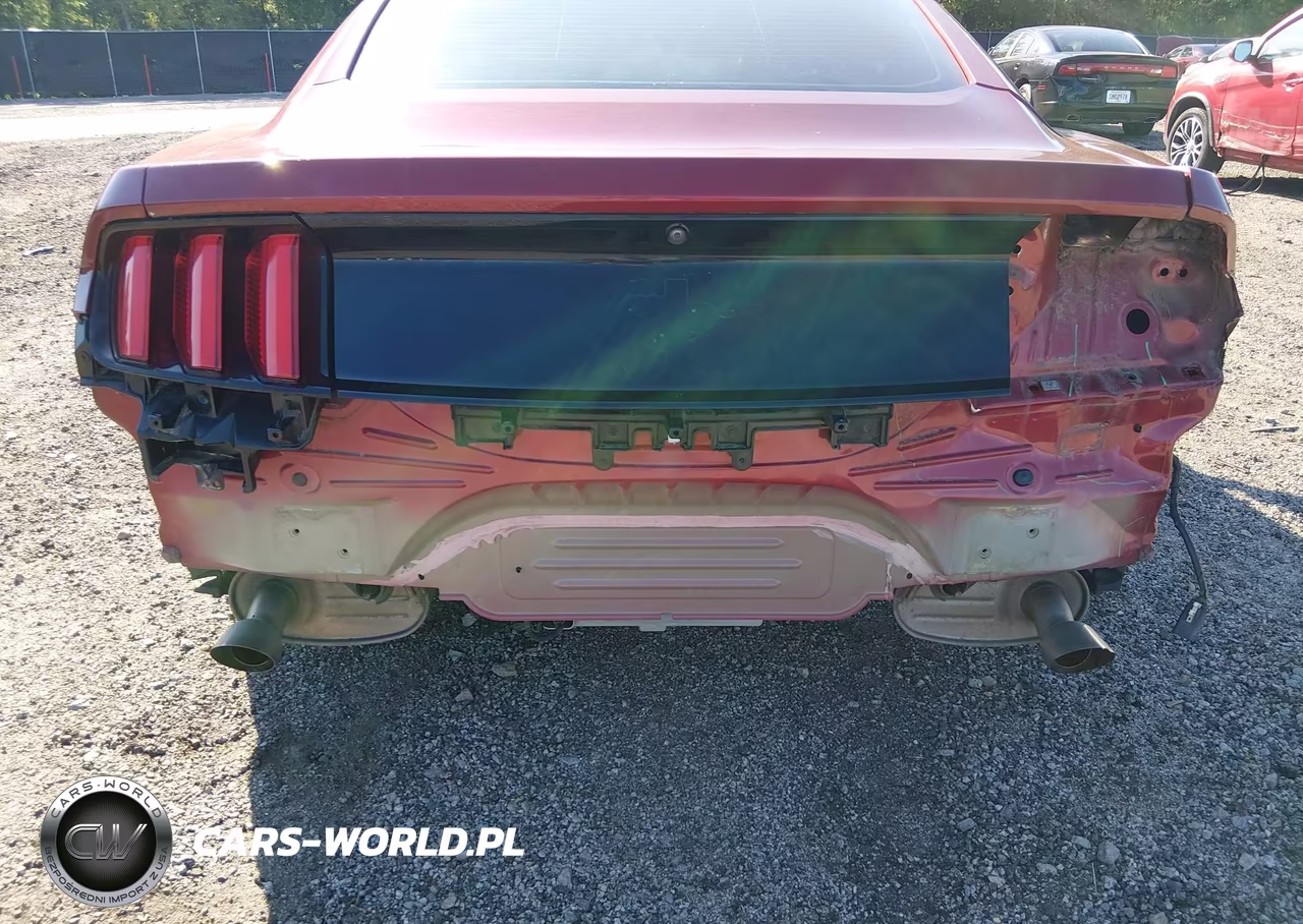 2017 Ford Mustang V6 VIN:1FA6P8AM6H5202450 - 6