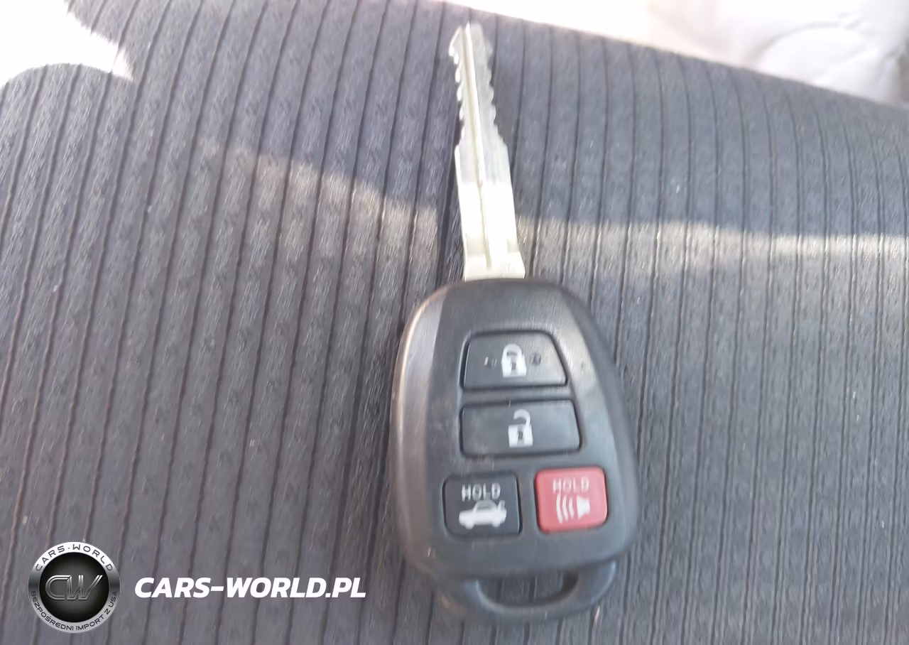 2017 Toyota Camry Se VIN:4T1BF1FK1HU622810 - 11