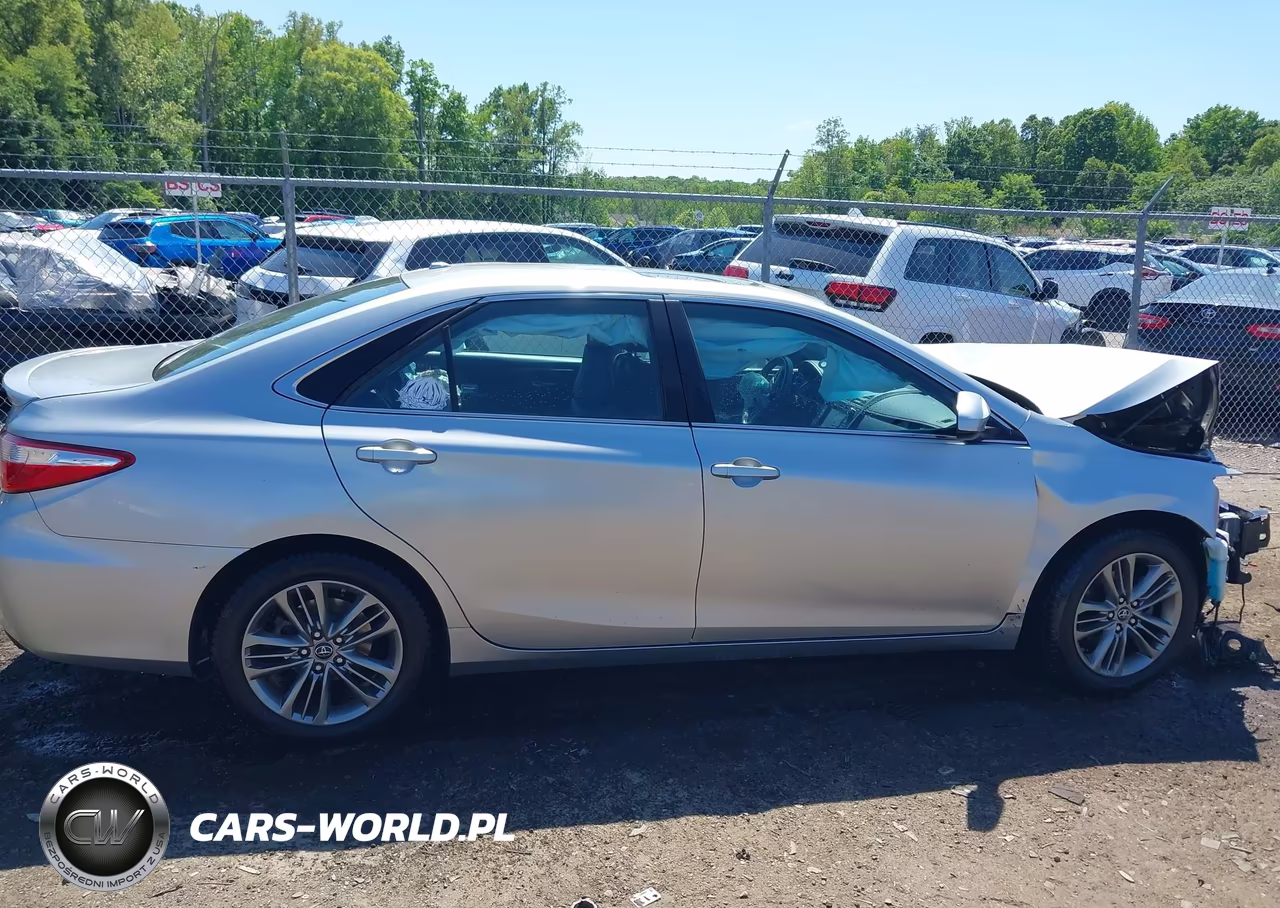 2017 Toyota Camry Se VIN:4T1BF1FK1HU622810 - 14