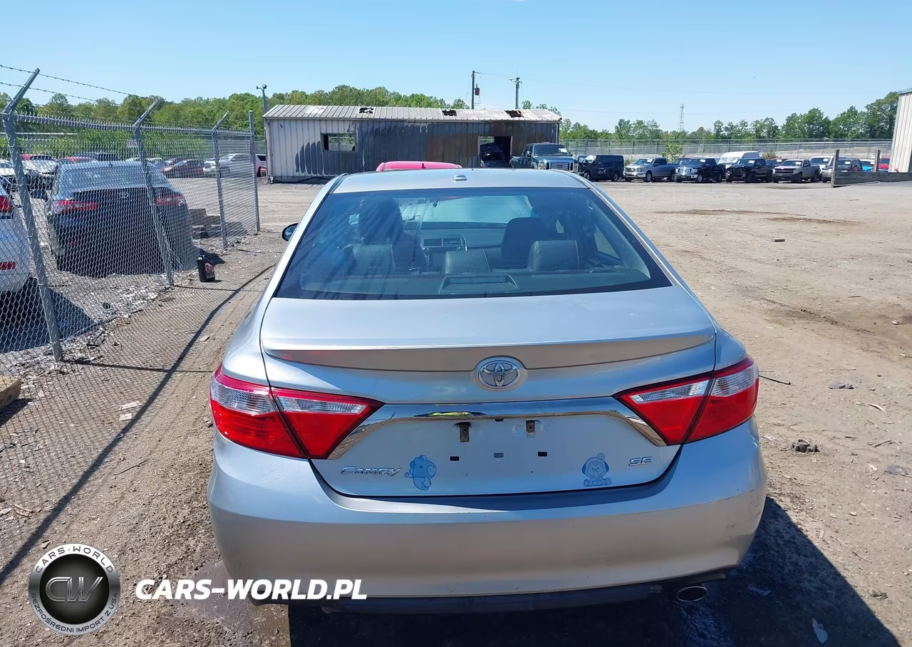 2017 Toyota Camry Se VIN:4T1BF1FK1HU622810 - 17
