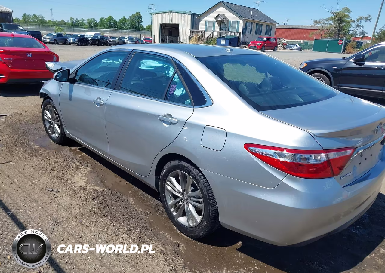 2017 Toyota Camry Se VIN:4T1BF1FK1HU622810 - 3