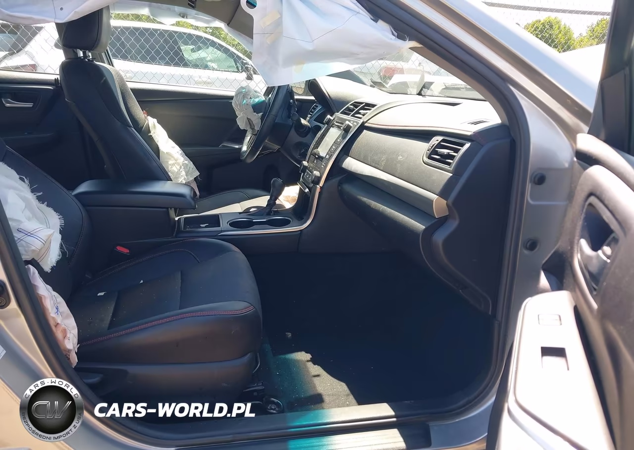 2017 Toyota Camry Se VIN:4T1BF1FK1HU622810 - 5