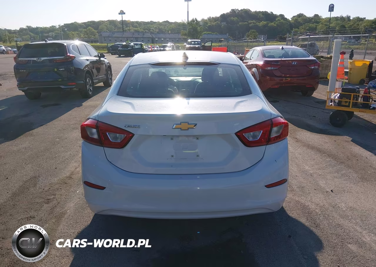 2018 Chevrolet Cruze Ls Auto VIN:1G1BC5SM2J7202563 - 17
