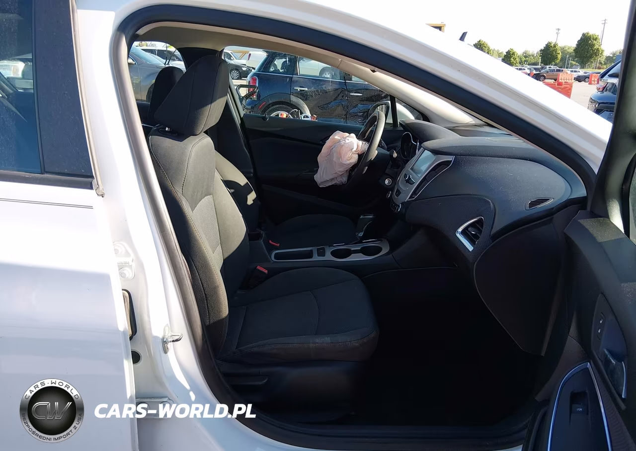 2018 Chevrolet Cruze Ls Auto VIN:1G1BC5SM2J7202563 - 5