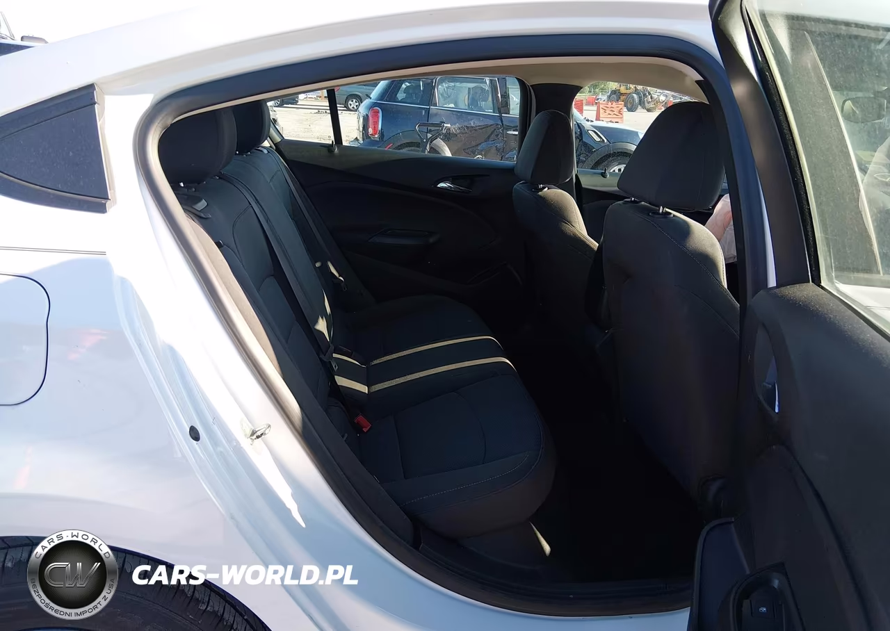 2018 Chevrolet Cruze Ls Auto VIN:1G1BC5SM2J7202563 - 8