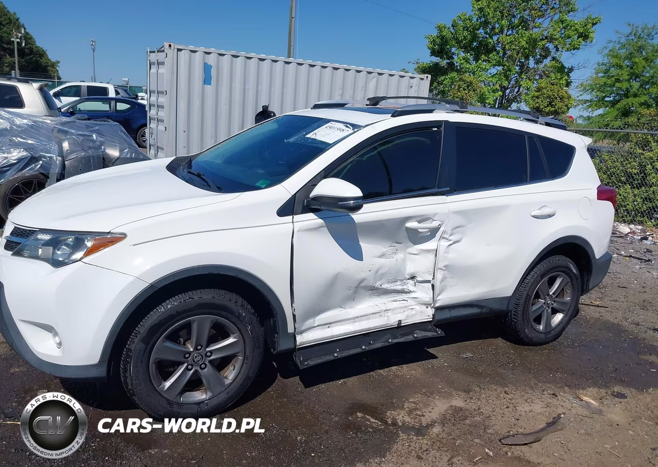 2015 Toyota Rav4 Xle VIN:JTMRFREV7FJ028167 - 14