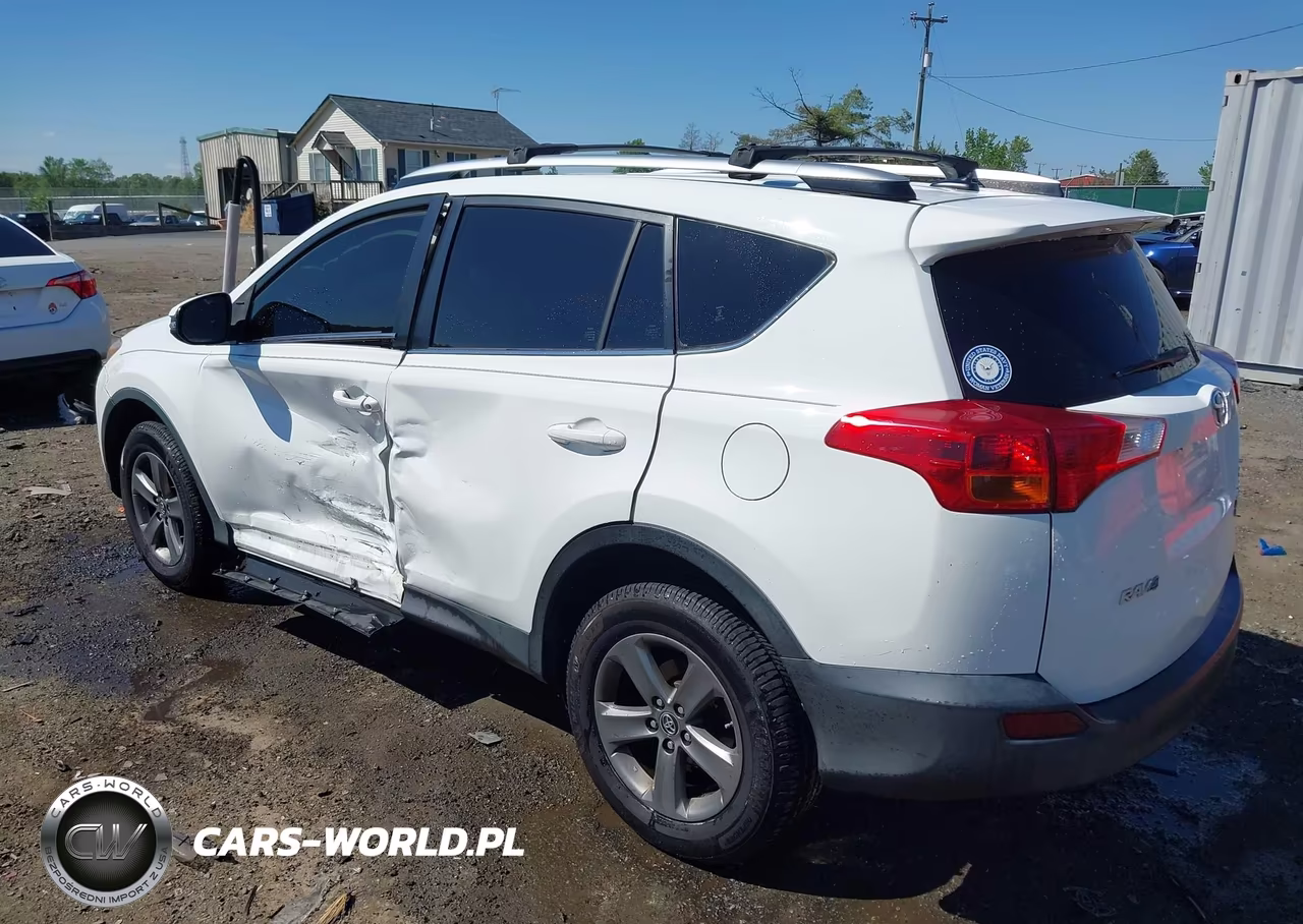 2015 Toyota Rav4 Xle VIN:JTMRFREV7FJ028167 - 3
