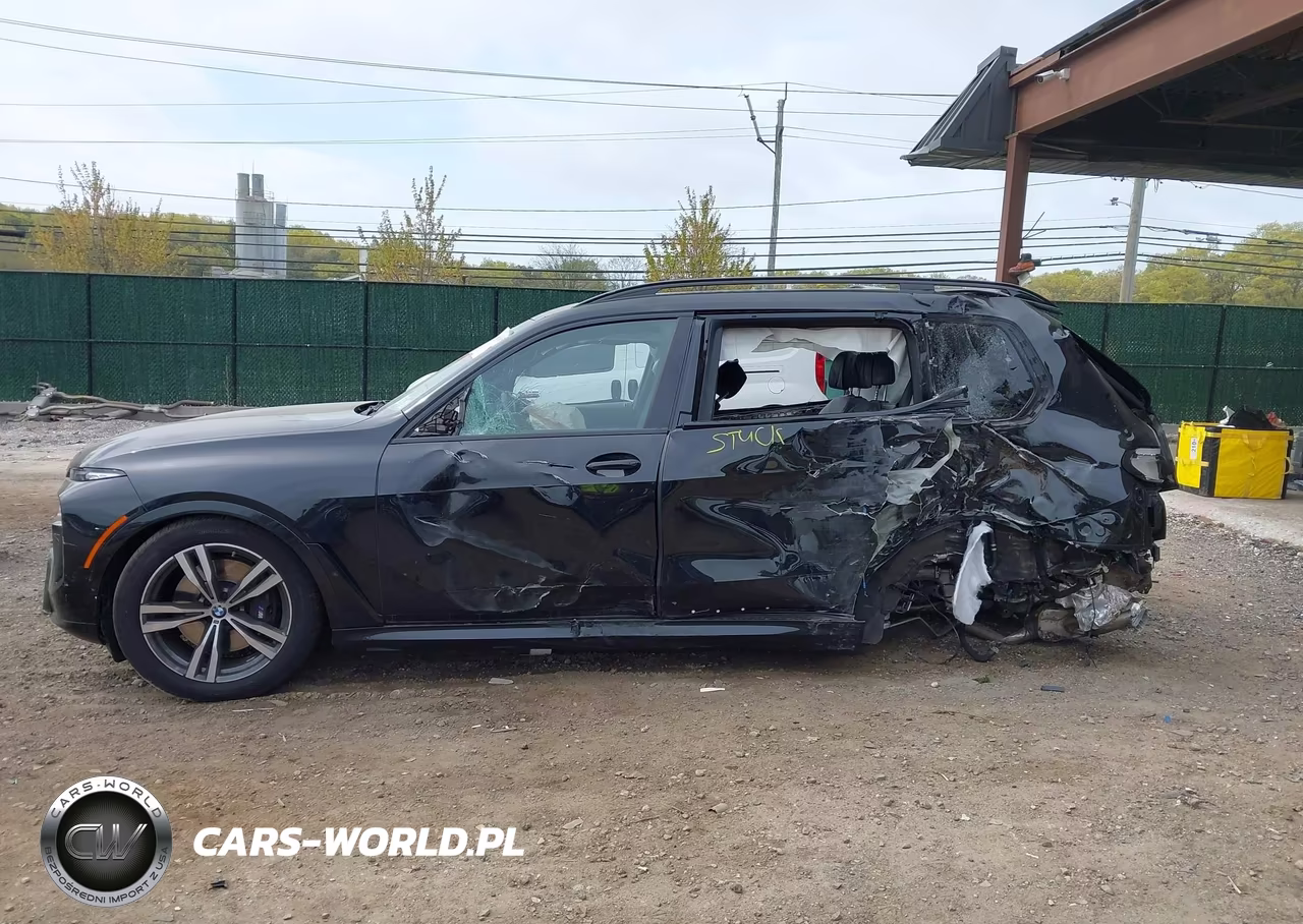 2026 BMW X7 xDrive40I VIN:5UX23EM02T9106181 - 15