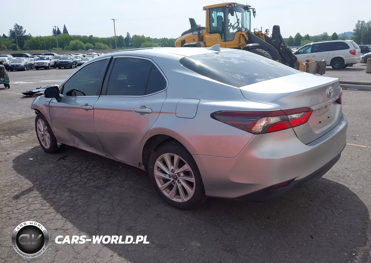 2022 Toyota Camry Le VIN:4T1C11AK1NU694175 - 3