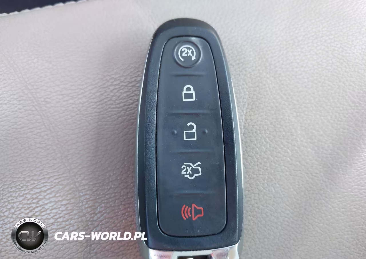 2019 Ford Escape Titanium VIN:1FMCU0J94KUC53599 - 11