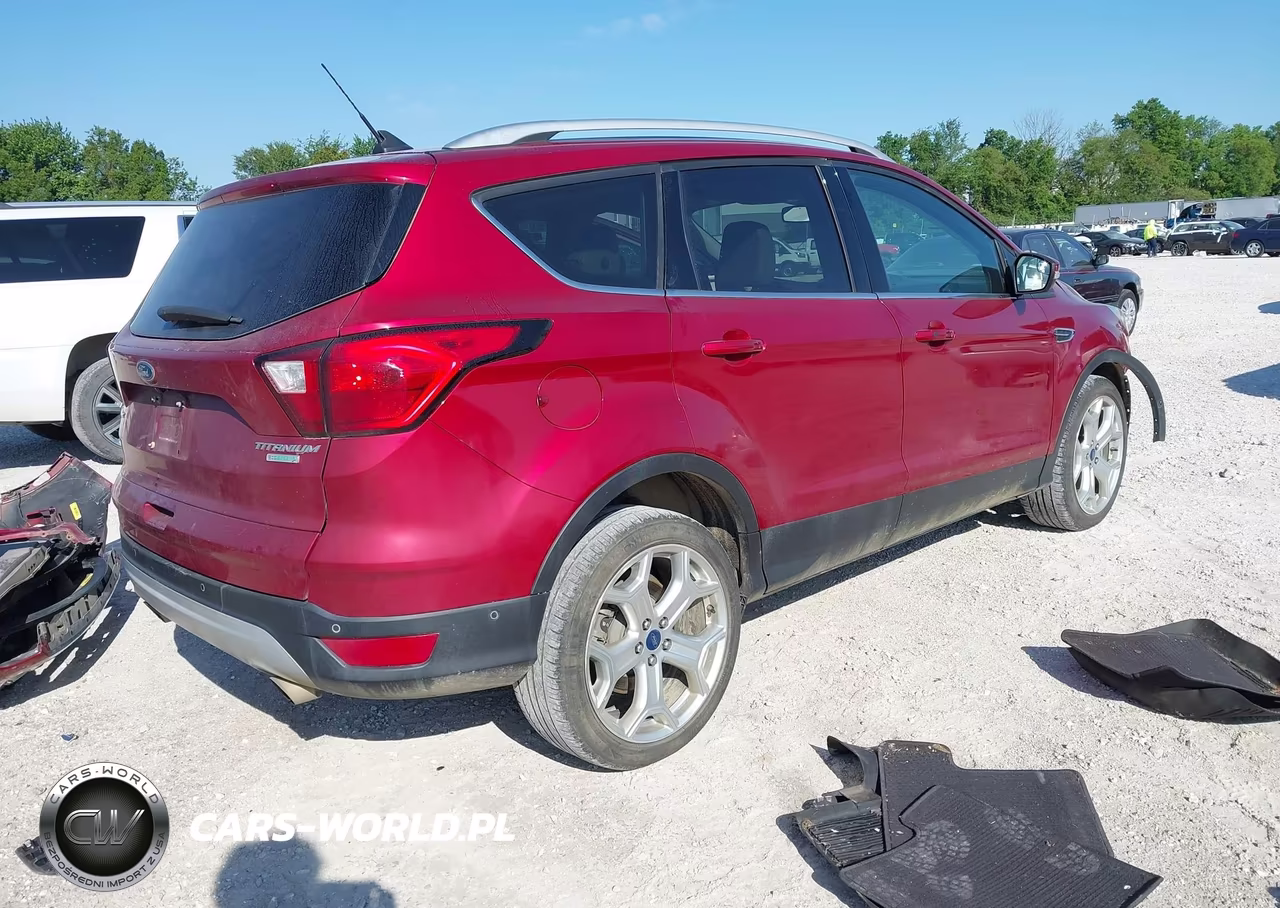2019 Ford Escape Titanium VIN:1FMCU0J94KUC53599 - 4