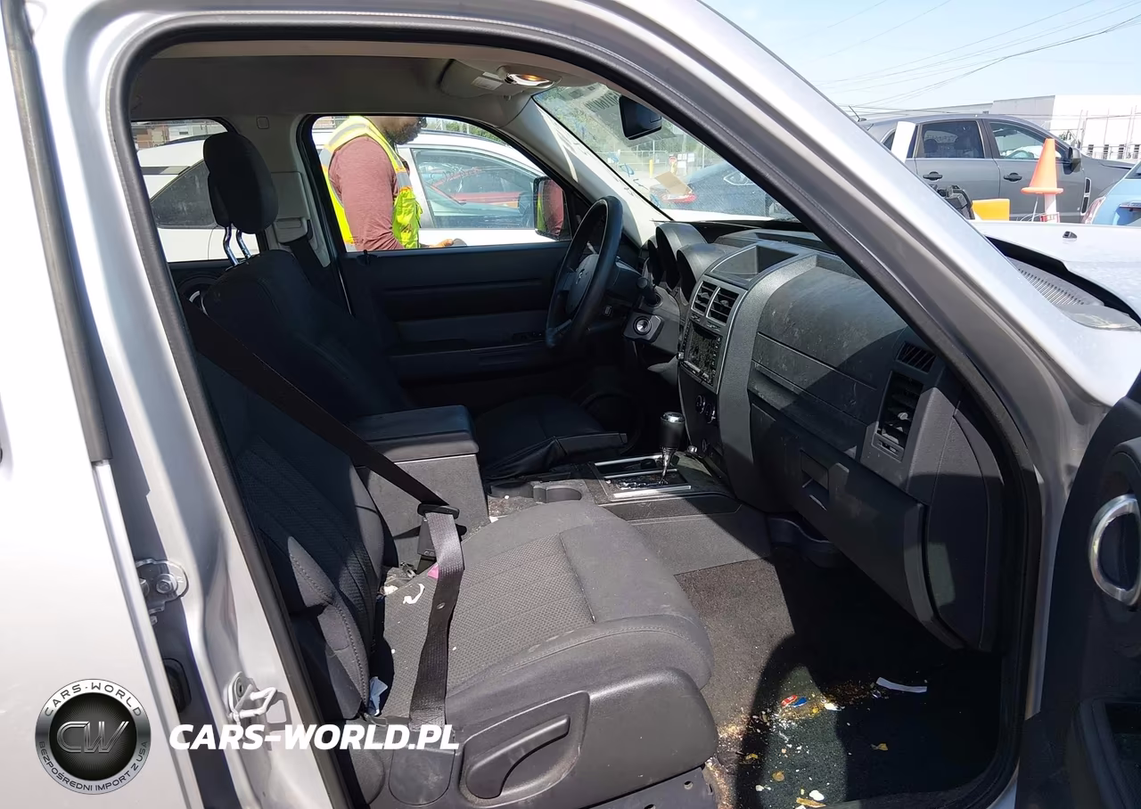 2011 Dodge Nitro Heat VIN:1D4PU4GX2BW501200 - 5