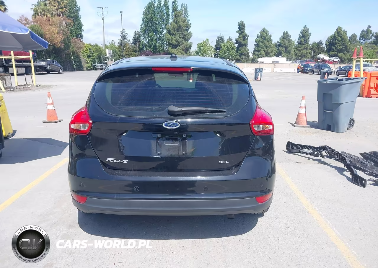 2018 Ford Focus Sel VIN:1FADP3M21JL285453 - 17